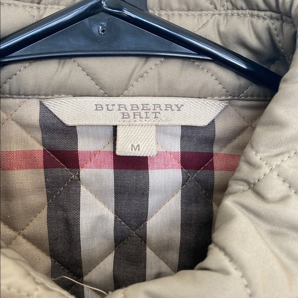 Burberry Brit Diamond Quilted Jacket, size M - Picture 3 of 4